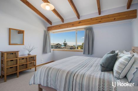 Photo of property in 281 Seaforth Road, Waihi Beach, 3611