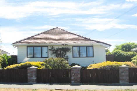 Photo of property in 22 Vivian Street, Burwood, Christchurch, 8083
