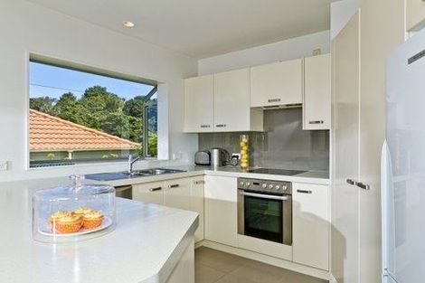 Photo of property in 15 Bush Lane, Northcote Point, Auckland, 0627