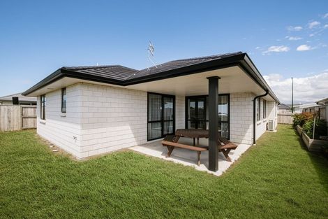 Photo of property in 59 Harding Drive, Papamoa Beach, Papamoa, 3118