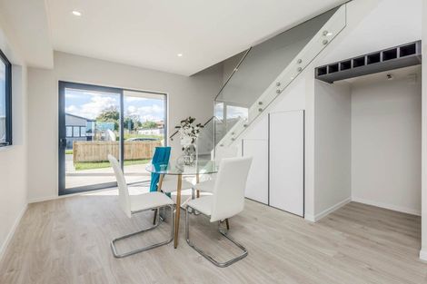 Photo of property in 27 Farranfore Road, Opaheke, Papakura, 2113