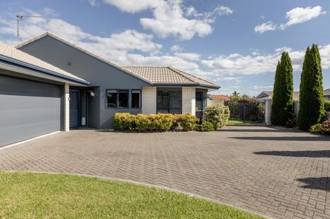 Photo of property in 170 Gloucester Road, Mount Maunganui, 3116
