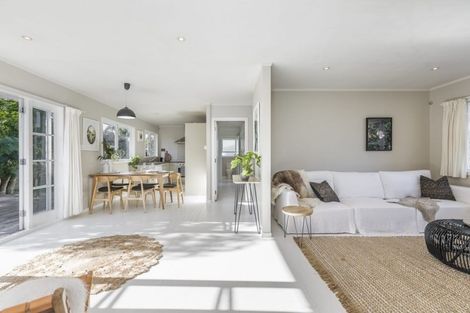 Photo of property in 19 Roby Street, Te Atatu Peninsula, Auckland, 0610