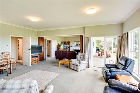 Photo of property in 1025 Aorangi Road, Maraekakaho, Hastings, 4171