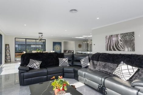 Photo of property in 55b Dublin Street, Martinborough, 5711