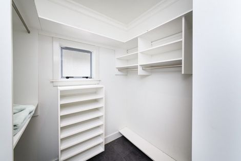 Photo of property in 4 Awatea Terrace, Hokowhitu, Palmerston North, 4410