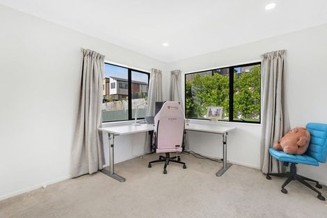 Photo of property in 60 Saralee Drive, Manurewa, Auckland, 2105