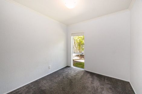 Photo of property in 4 Coromandel Court, Roslyn, Palmerston North, 4414