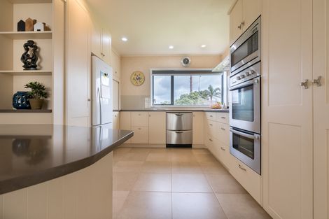Photo of property in 27 Suncrest Drive, West Harbour, Auckland, 0618