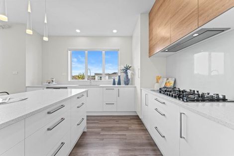 Photo of property in 25 Para Close, Fairview Heights, Auckland, 0632