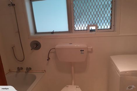 Photo of property in 28 Simkin Avenue, St Johns, Auckland, 1072