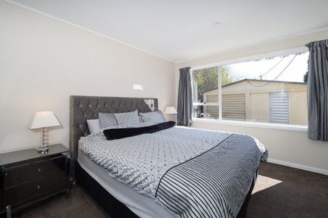 Photo of property in 82 Mcmurdo Street, Tinwald, Ashburton, 7700