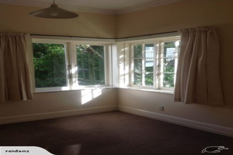 Photo of property in 12 Governor Road, Northland, Wellington, 6012