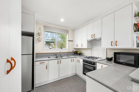 Photo of property in 4 Speargrass Grove, Timberlea, Upper Hutt, 5018