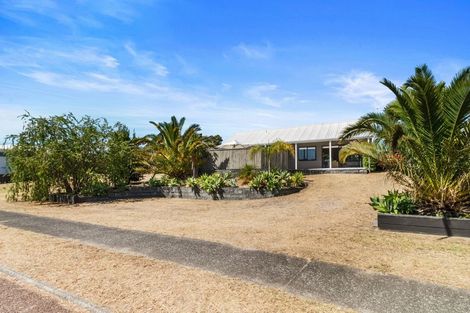 Photo of property in 9 Coronation Row, Pauanui, Hikuai, 3579