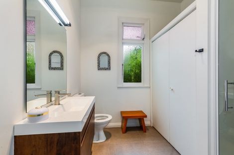 Photo of property in 137 Wellington Road, Paekakariki, 5034