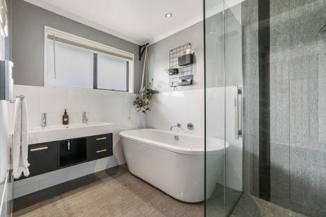 Photo of property in 44 Tulip Drive, Cambridge, 3434