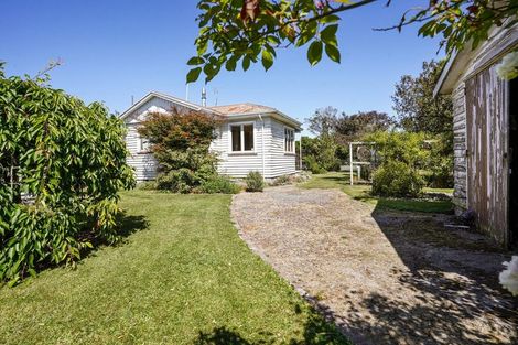 Photo of property in 16 Meadow Street, Kaiapoi, 7630