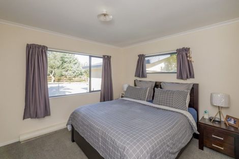 Photo of property in 45 Koputaroa Road, Levin, 5575