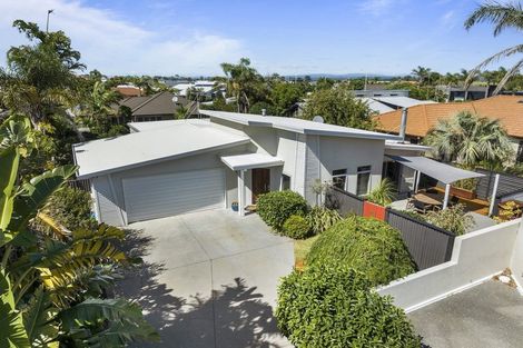 Photo of property in 12 Paua Cove, Papamoa Beach, Papamoa, 3118