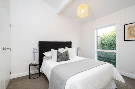 Photo of property in 24 Charles Street, Westshore, Napier, 4110