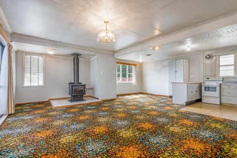 Photo of property in 18 Freyberg Street, Roslyn, Palmerston North, 4414