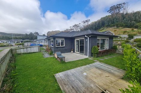 Photo of property in 55 Banks Boulevard, Whitby, Porirua, 5024