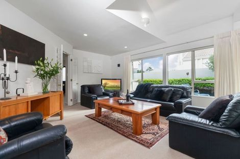 Photo of property in 5/26 Eversleigh Road, Belmont, Auckland, 0622