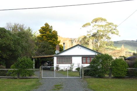 Photo of property in 26 Mihiwaka Road, Long Beach, Port Chalmers, 9081