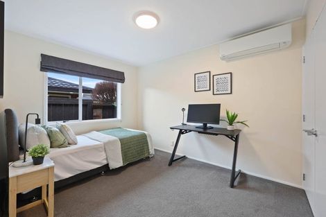 Photo of property in 6 Camira Place, Botany Downs, Auckland, 2010