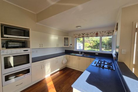 Photo of property in 26 Marsden Avenue, Karori, Wellington, 6012