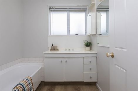 Photo of property in 133a Condell Avenue, Papanui, Christchurch, 8053