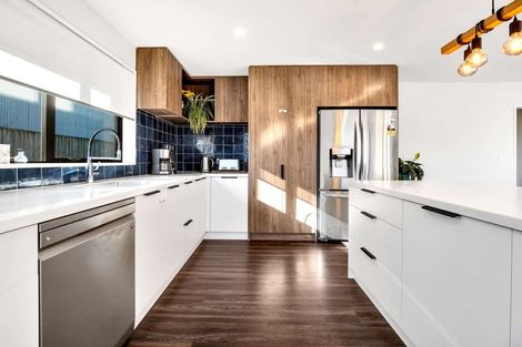 Photo of property in 19 Cressy Place, Darfield, 7510