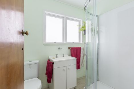 Photo of property in 6 Aotea Road, Glen Eden, Auckland, 0602