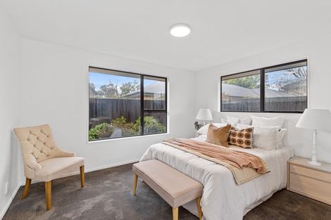 Photo of property in 1/14 Innisfree Place, Northwood, Christchurch, 8051