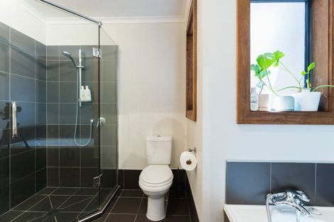 Photo of property in 332 Kenmure Road, Kenmure, Dunedin, 9011