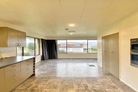 Photo of property in 5 Alleyne Court, Brown Owl, Upper Hutt, 5018