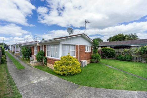 Photo of property in 6/43 Shakespeare Road, Milford, Auckland, 0620