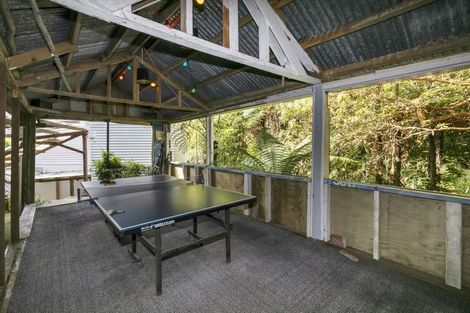 Photo of property in 124 Kamahi Street, Stokes Valley, Lower Hutt, 5019