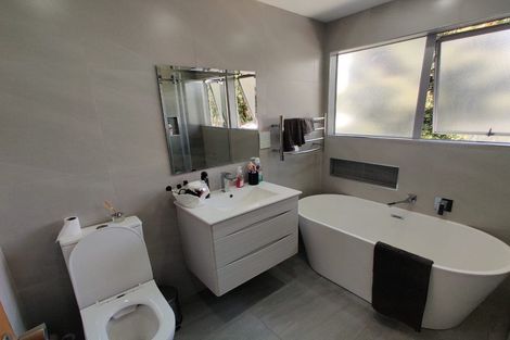 Photo of property in 18 Lipton Grove, Opaheke, Papakura, 2113