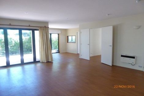 Photo of property in 28 Comins Crescent, Mission Bay, Auckland, 1071