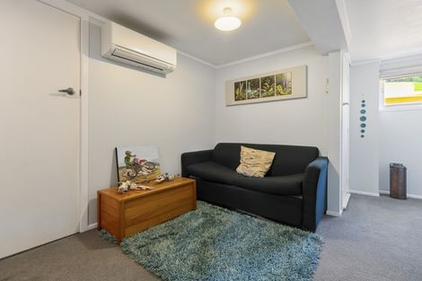 Photo of property in 38 Omokoroa Road, Omokoroa, 3114