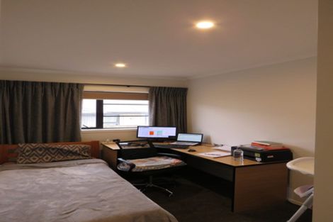 Photo of property in 70 Sylvester Crescent, Flagstaff, Hamilton, 3210