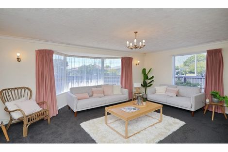 Photo of property in 2 Hawkswood Place, Avonhead, Christchurch, 8042