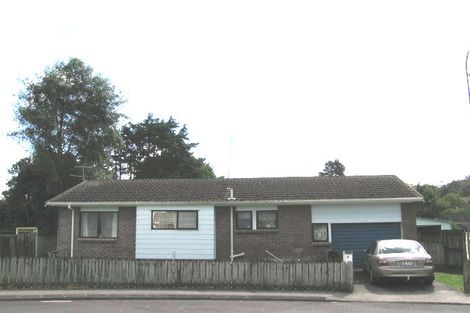 Photo of property in 2 Mayfair Place, Henderson, Auckland, 0614