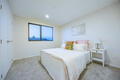 Photo of property in 10 Monte Cristal Avenue, Swanson, Auckland, 0614