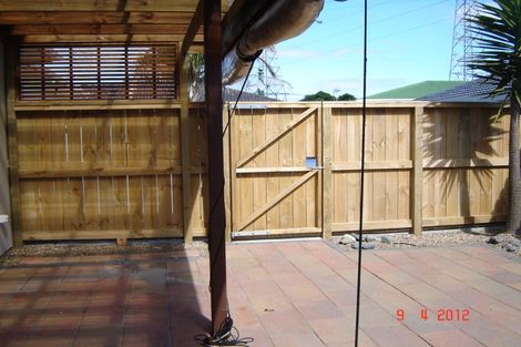 Photo of property in 76 Edgewater Drive, Pakuranga, Auckland, 2010