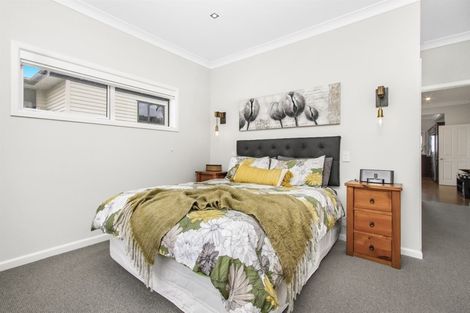 Photo of property in 172 Mellons Bay Road, Mellons Bay, Auckland, 2014