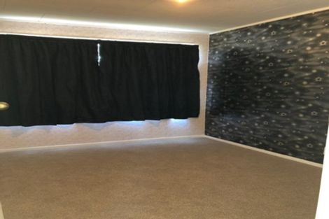 Photo of property in 6 Oreti Place, Clover Park, Auckland, 2019