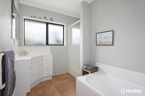 Photo of property in 3 Levley Lane, Katikati, 3129